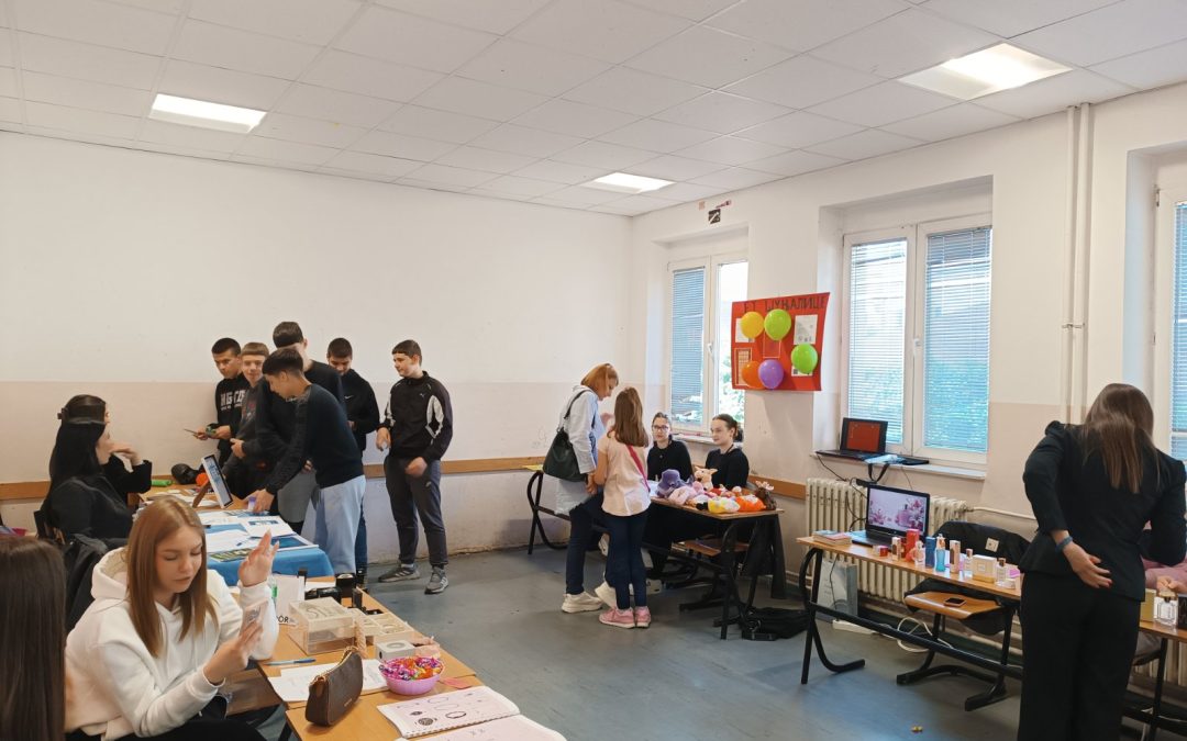 Посета наших ученика Другој економској школи